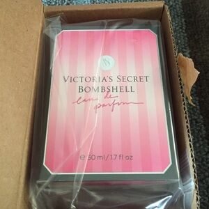 New Victoria's Secret bombshell perfume 1.7 ounces